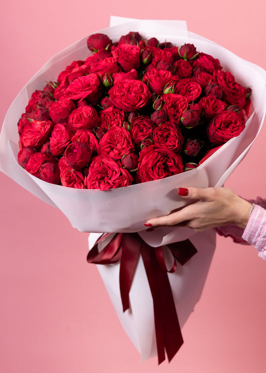 Red Piano Spray Rose Bouquet